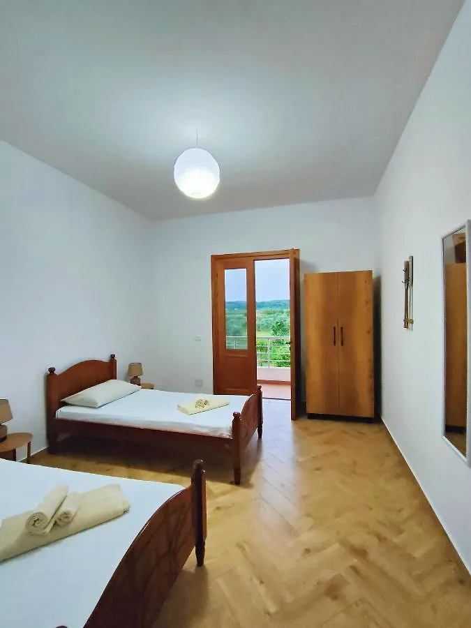 Villa Apollonia Guest House Φιέρι 0*,  Αλβανία