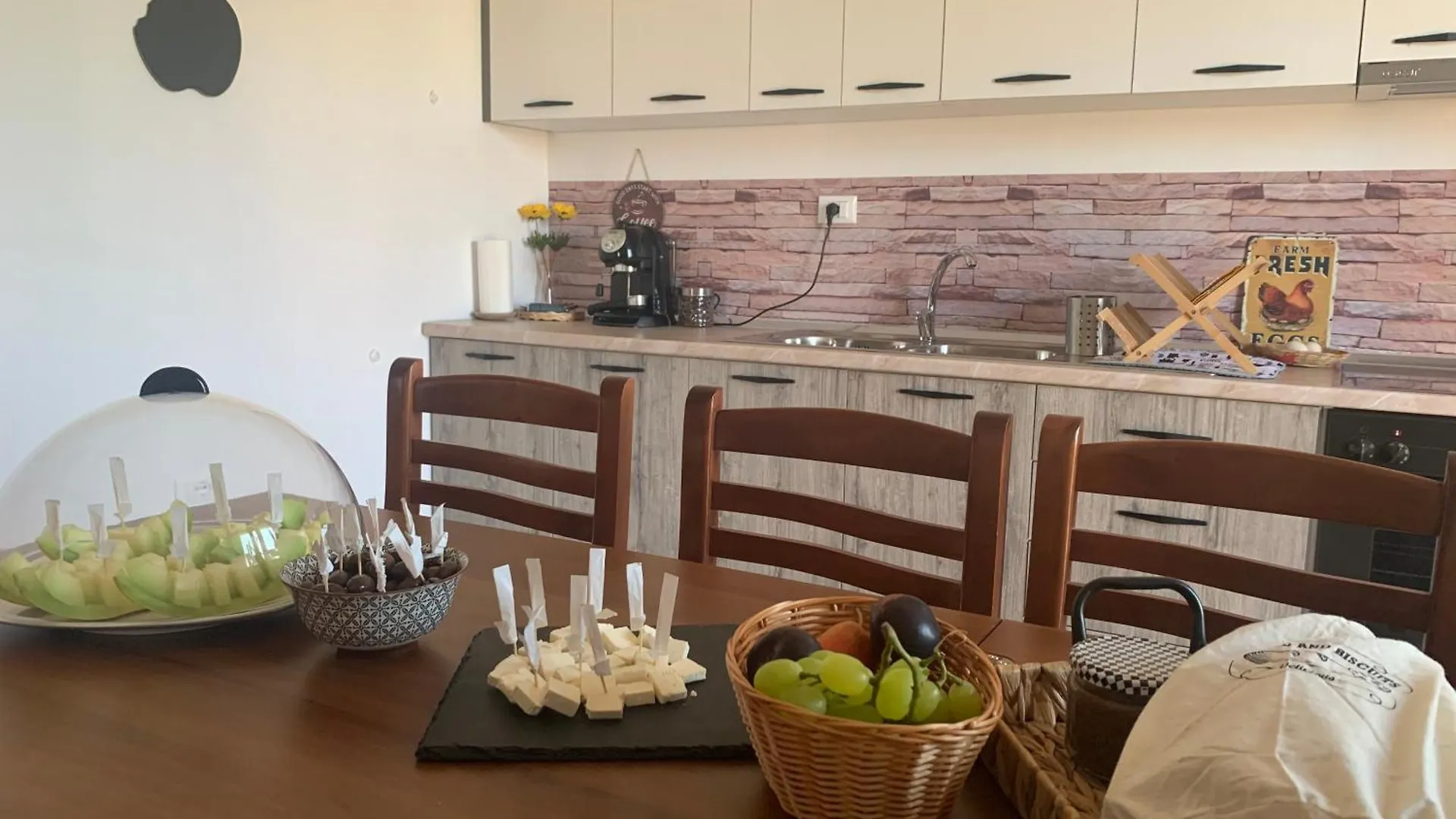 Villa Apollonia Guest House Φιέρι
